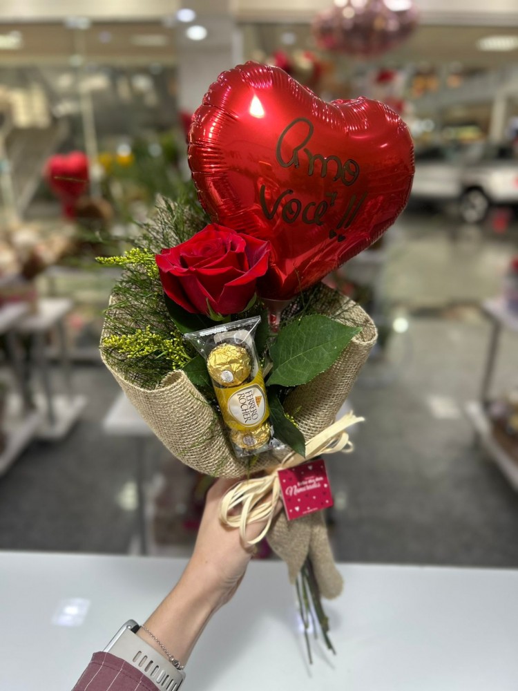Rosa Vermelha em Juta com Chocolate e Balão ❤️
